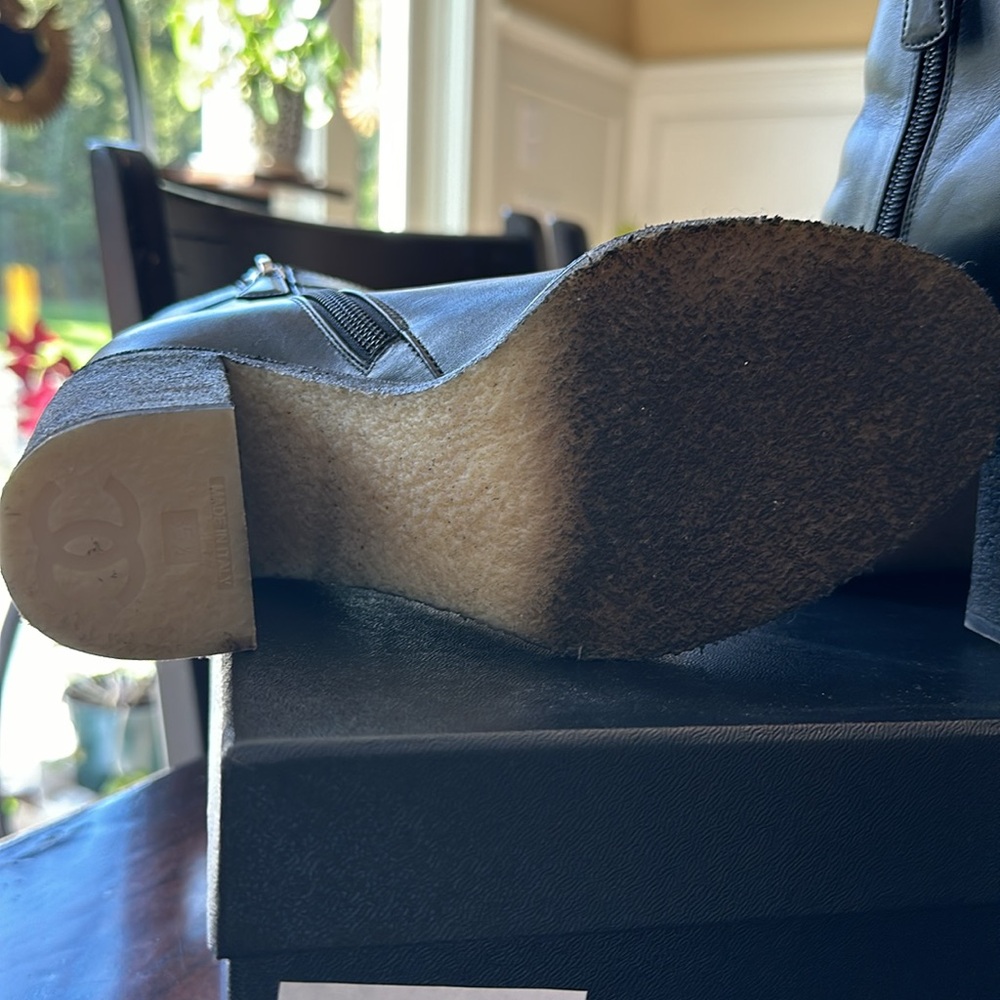 CHANEL short boots - Picture 6 of 9
